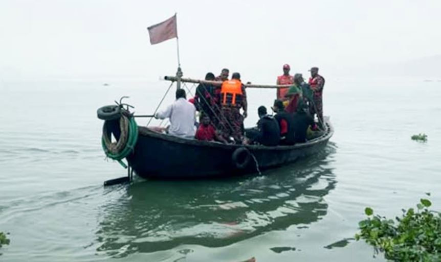 বরযাত্রীবাহী ট্রলারডুবিতে প্রাণ গেল ২ নারীর, বরসহ নিখোঁজ ৩